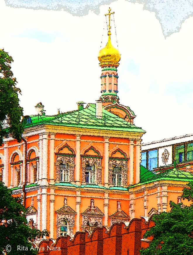This peach pastry just needs some vanilla wafers (Kazan Cathedral, Moscow) 